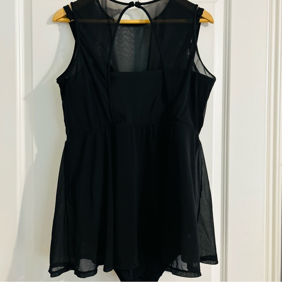 Torrid Size 2 D/DD Mesh Overlay Bathing Suit - Picture 4 of 7